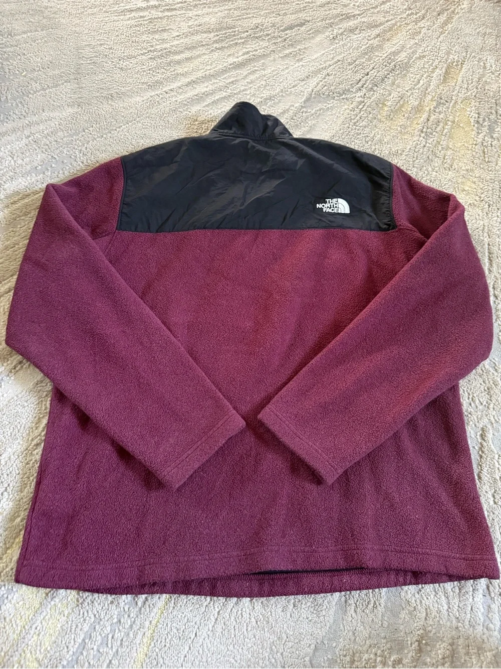 North Face Pullover fleece 200WT Tundra RTO Jacket 1/2 Zip black maroon large